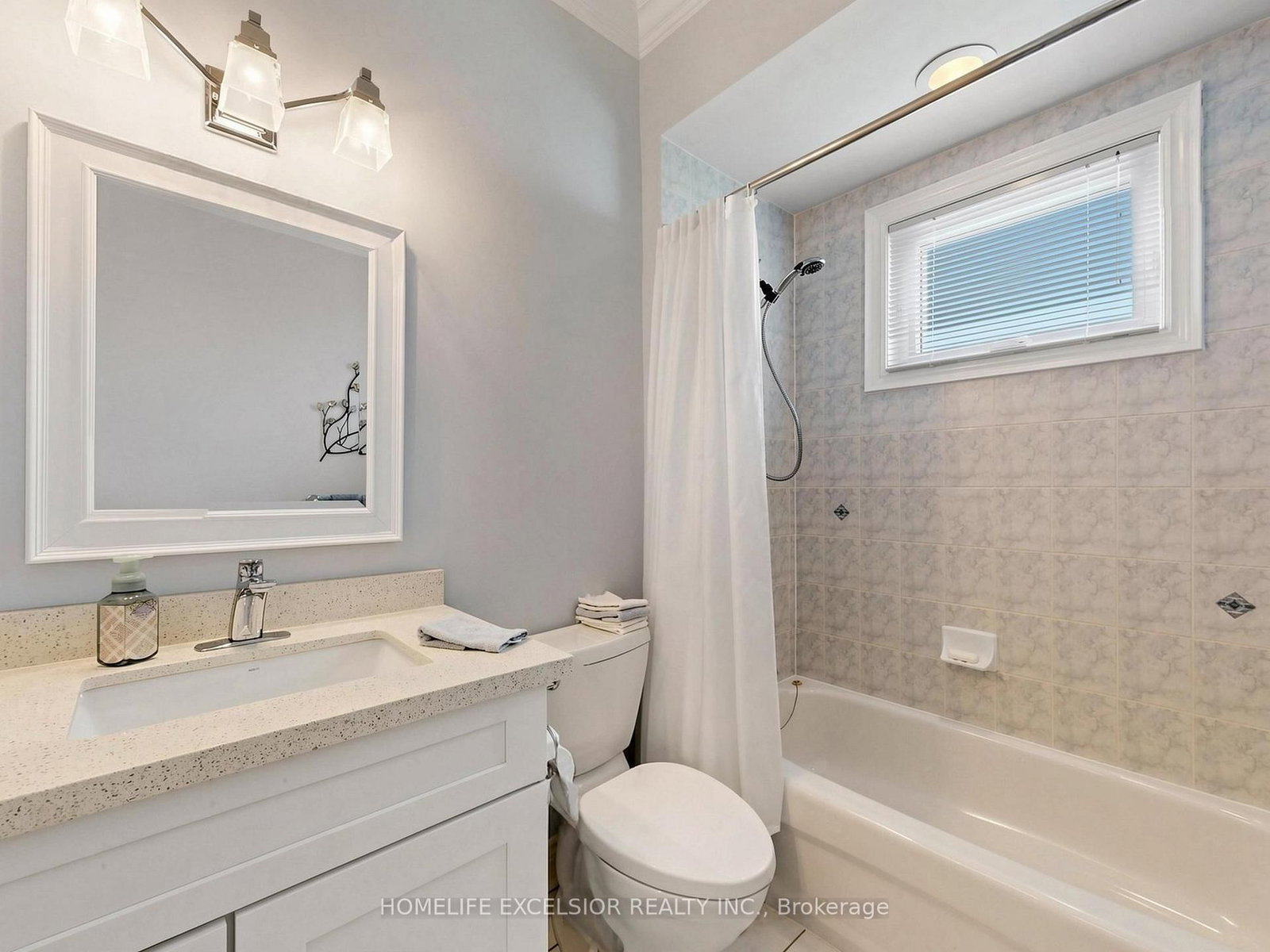 77-31 Sneads Green, Whitchurch-Stouffville, view 25