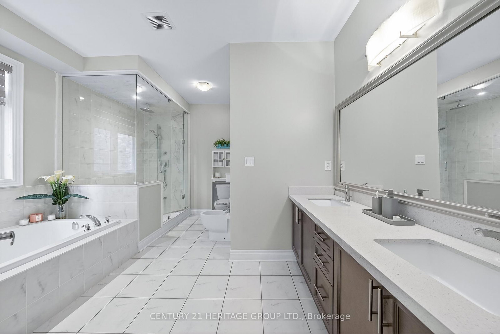 90 Gibson Circle • Bradford West Gwillimbury, ON photo 19
