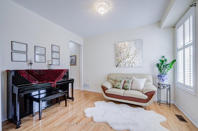 5 Bonheur Road • Markham, ON photo 9