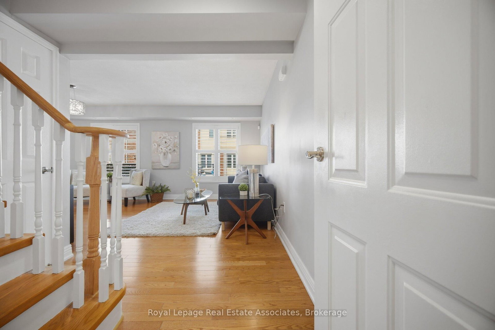 192 Louisbourg Way • Markham, ON photo 2