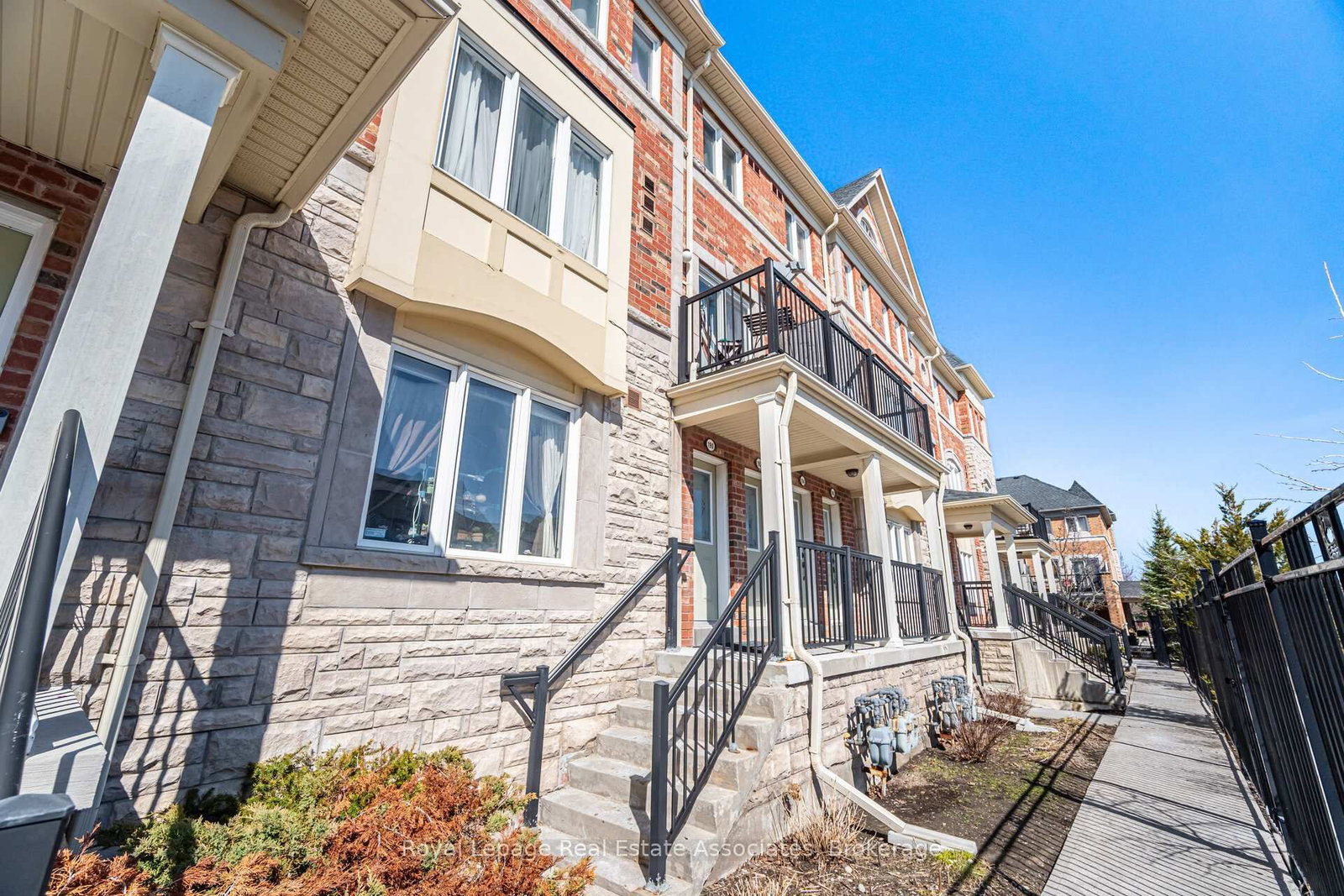192 Louisbourg Way • Markham, ON photo 35