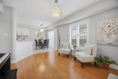 192 Louisbourg Way • Markham, ON photo 9