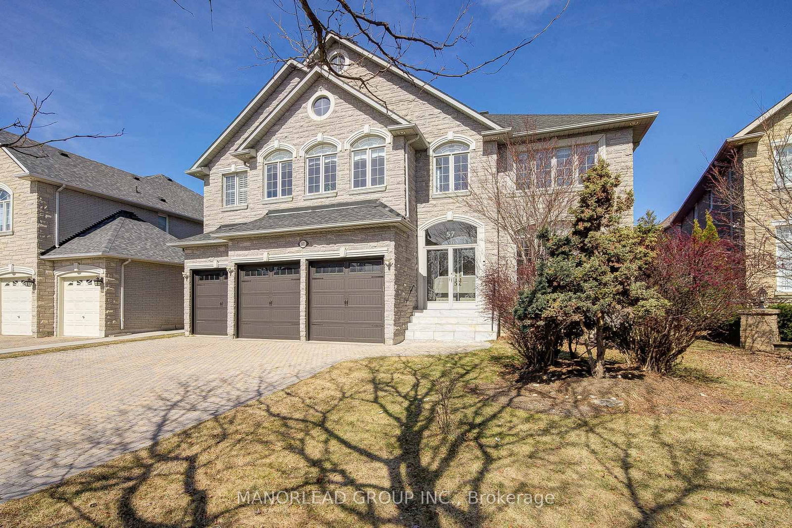 57 Frybrook Crescent • Richmond Hill, ON photo 3