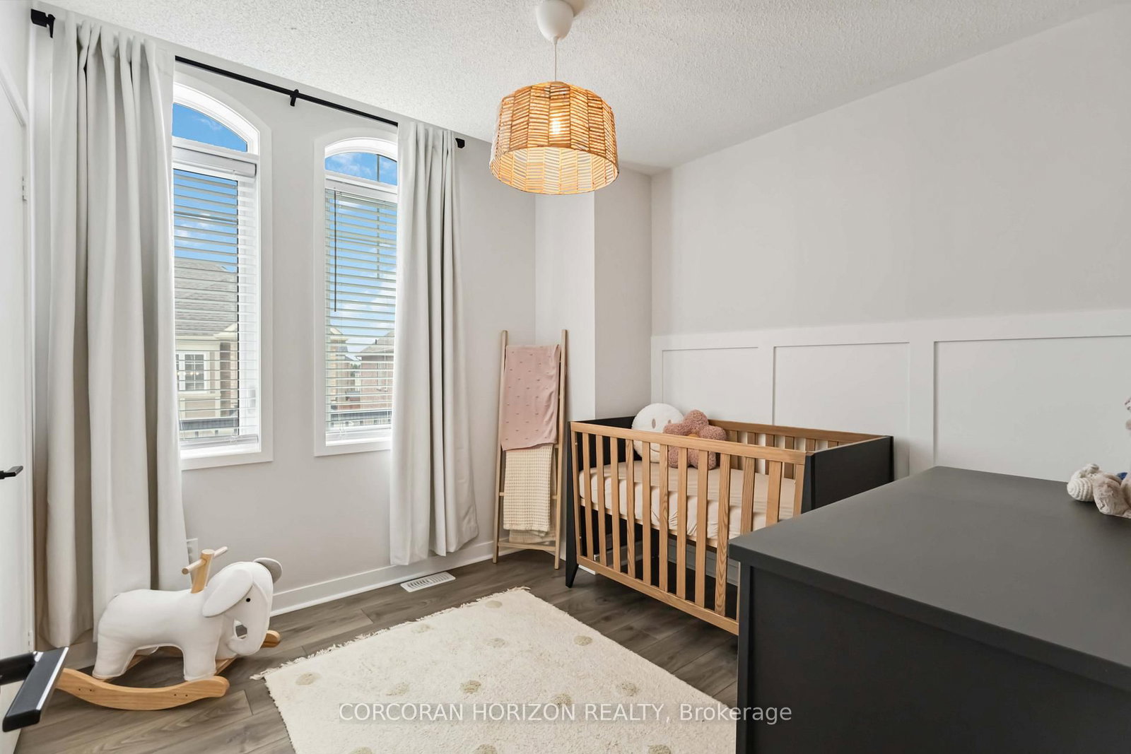 81 Dundonald Trail • Newmarket, ON photo 32