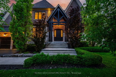 76 Lynwood Crescent — photo 4
