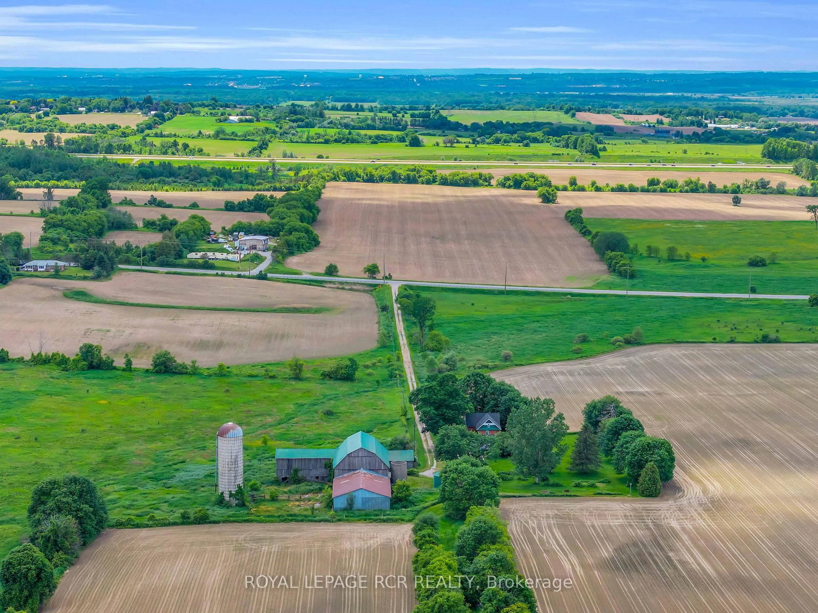 20893 Woodbine Avenue • East Gwillimbury, ON photo 13