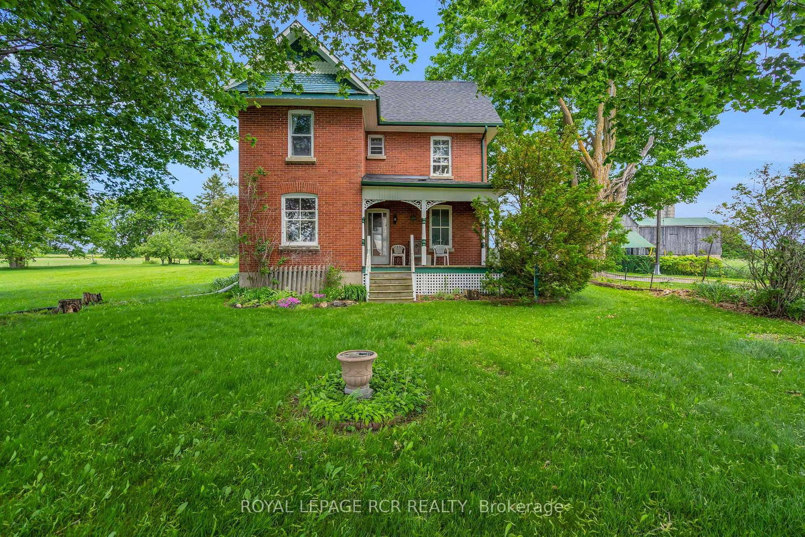 20893 Woodbine Avenue • East Gwillimbury, ON photo 17