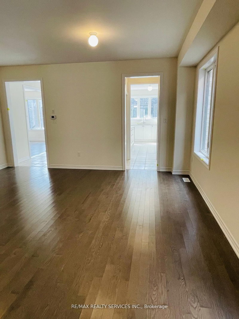 169 Wesmina Ave photo 4