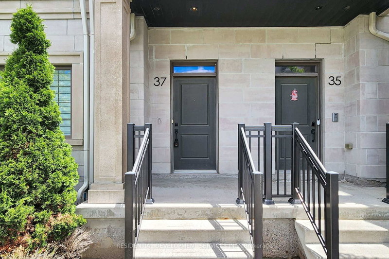 37 Village Parkway