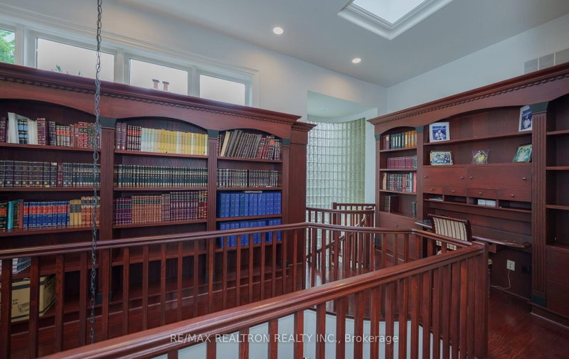 210 Arnold Ave, Vaughan — 24