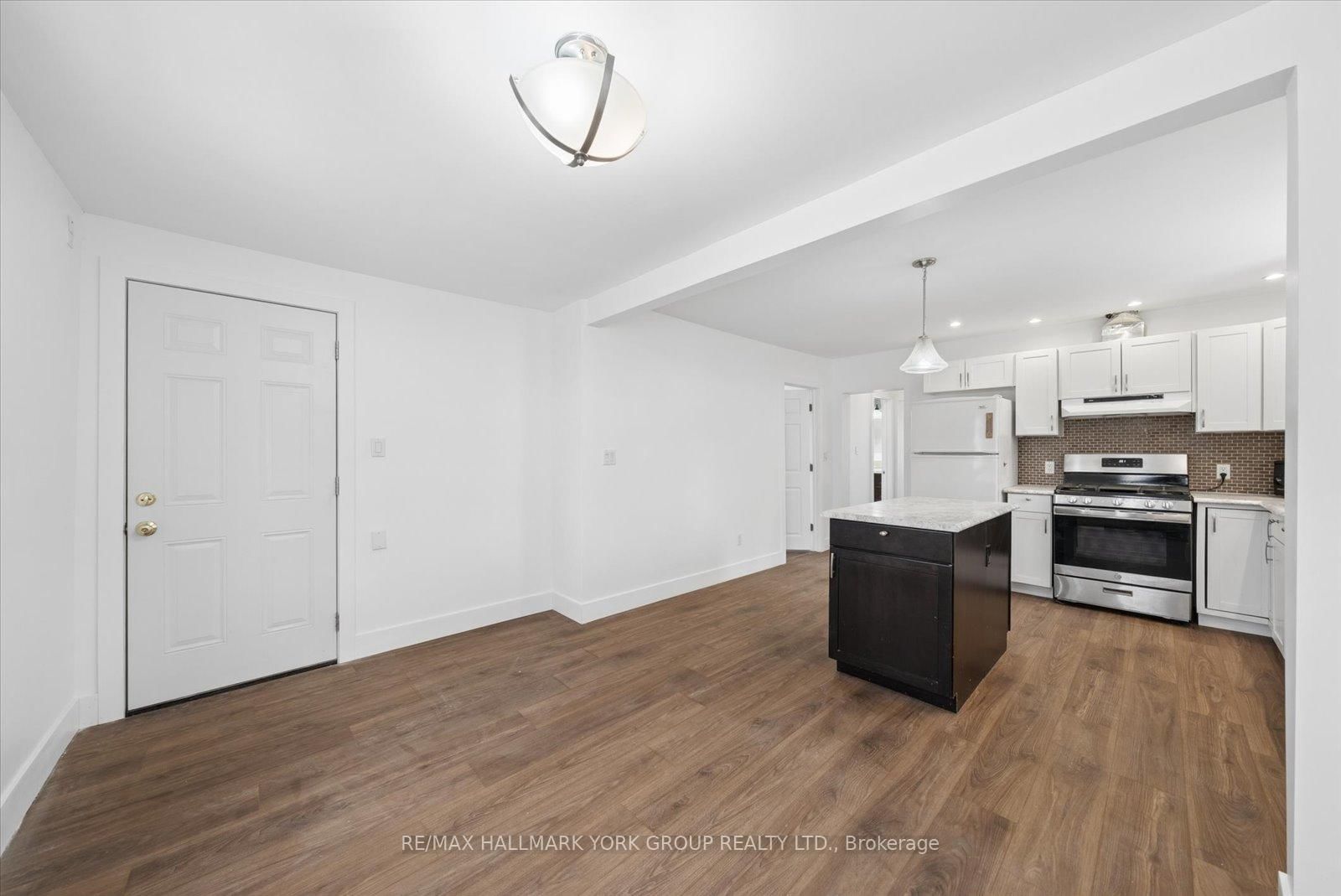 Upper - 27008 Kennedy Road, Georgina 4