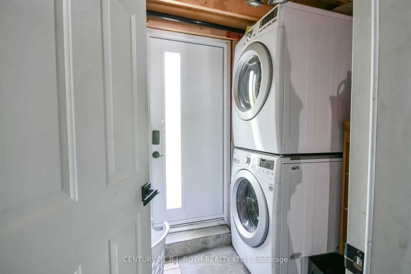7906 Main Street • Adjala-Tosorontio, ON photo 28