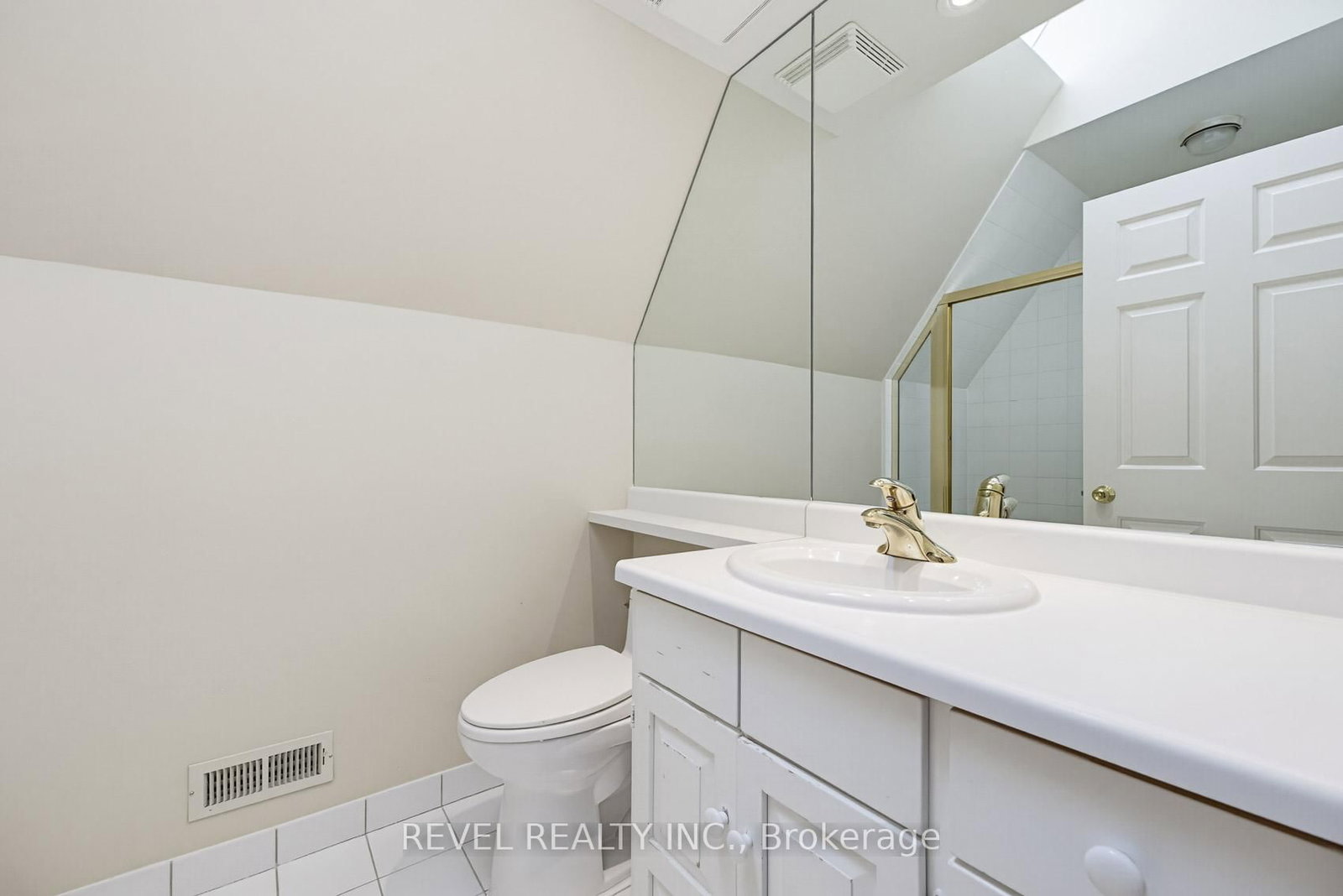 540 Quail Ridge Drive • #27 • Aurora, ON photo 32
