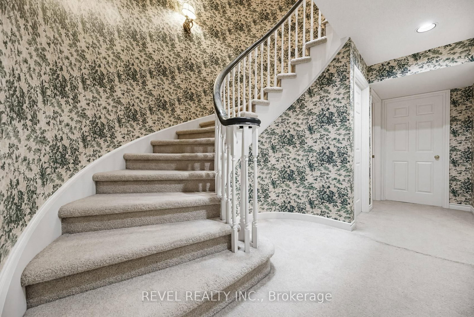 540 Quail Ridge Drive • #27 • Aurora, ON photo 45
