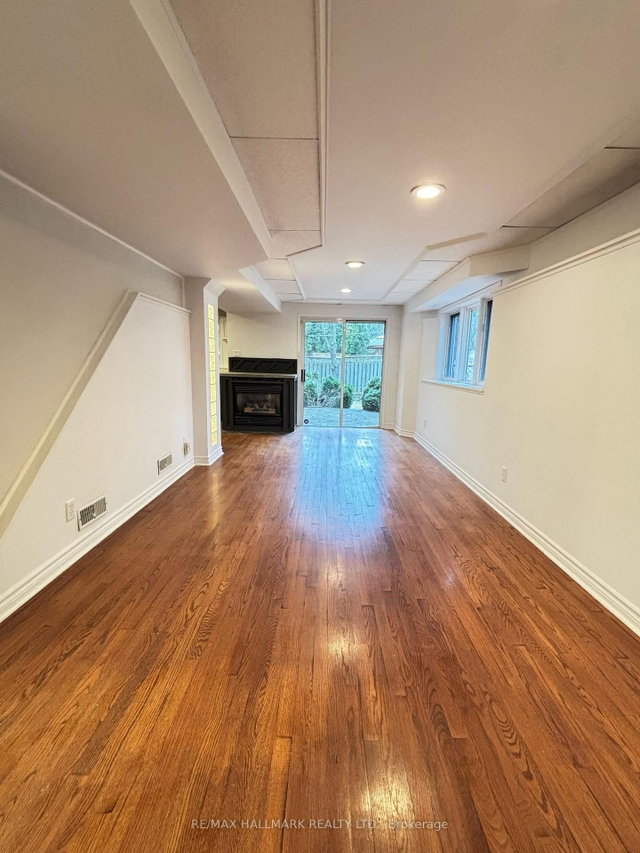 410 Clearmeadow Boulevard