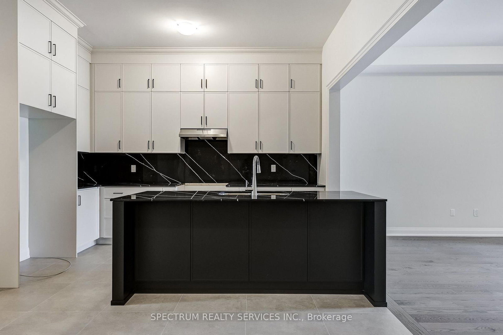 72 Adario Crescent • Vaughan, ON photo 9