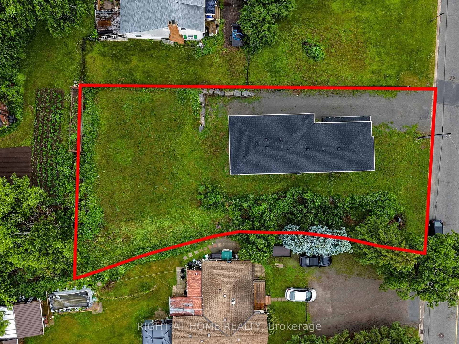637 Simcoe Street • Brock, ON photo 16