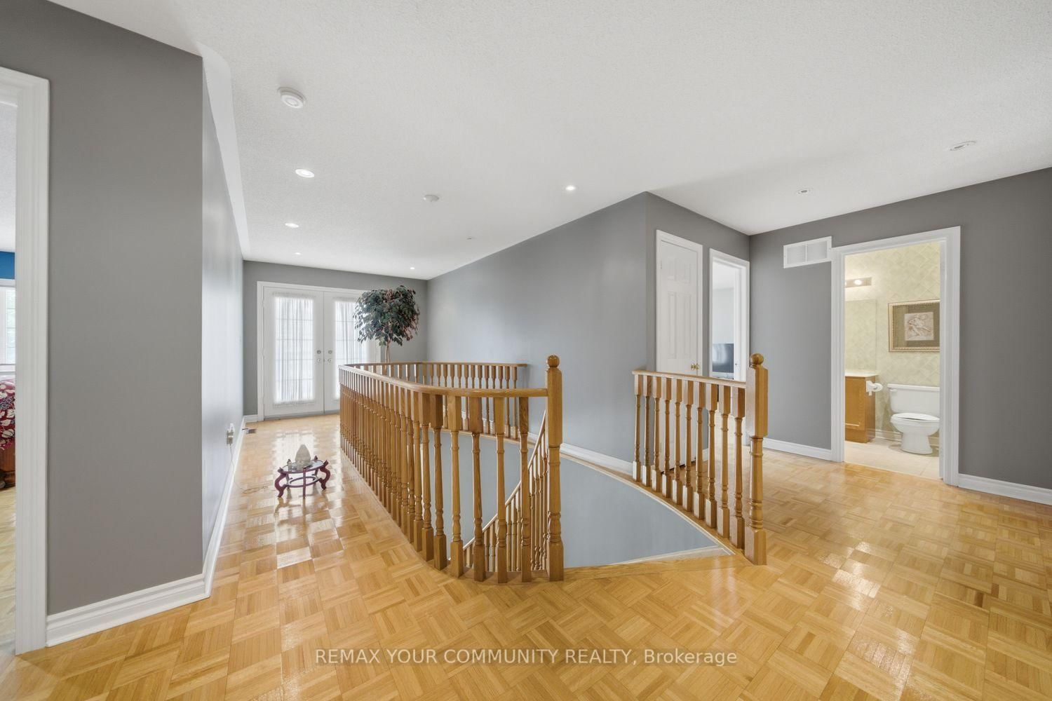 10 St Clare Boulevard • Vaughan, ON photo 23