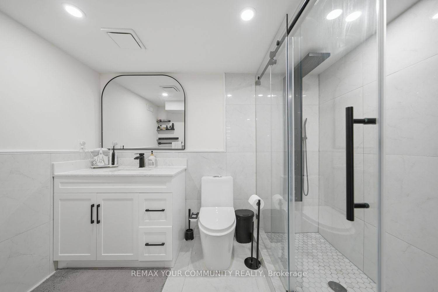 10 St Clare Boulevard • Vaughan, ON photo 48