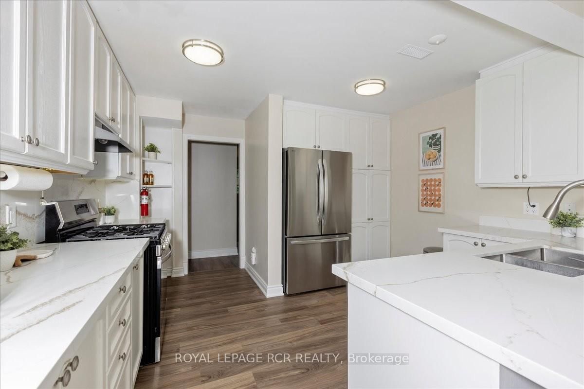 115 Beswick Drive • Newmarket, ON photo 15