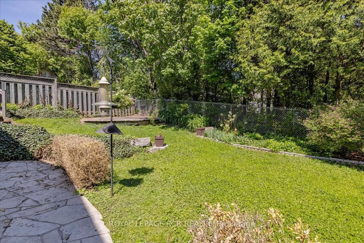 115 Beswick Drive • Newmarket, ON photo 39