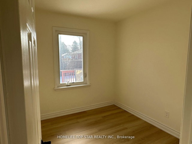 38 Cartier Crescent