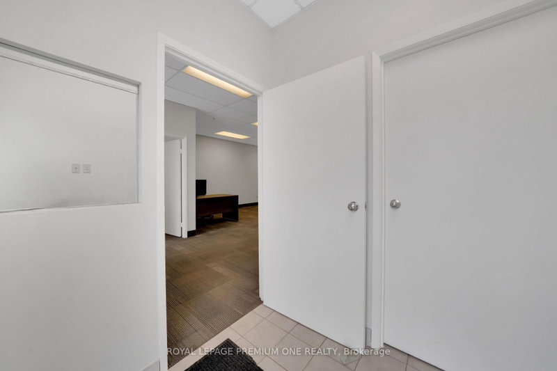 1 Whitmore Rd photo 3