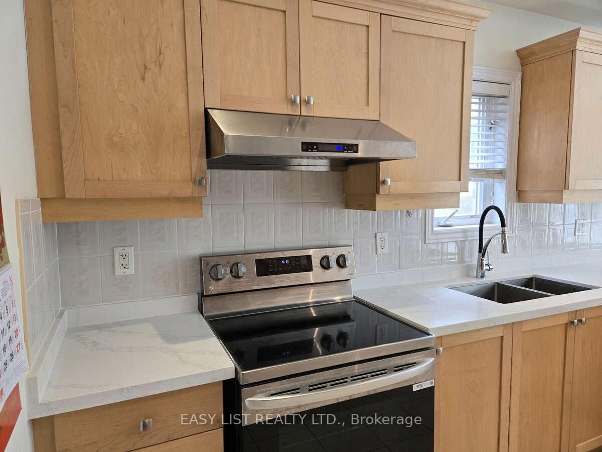 171 Stonebriar Drive • Vaughan, ON photo 10