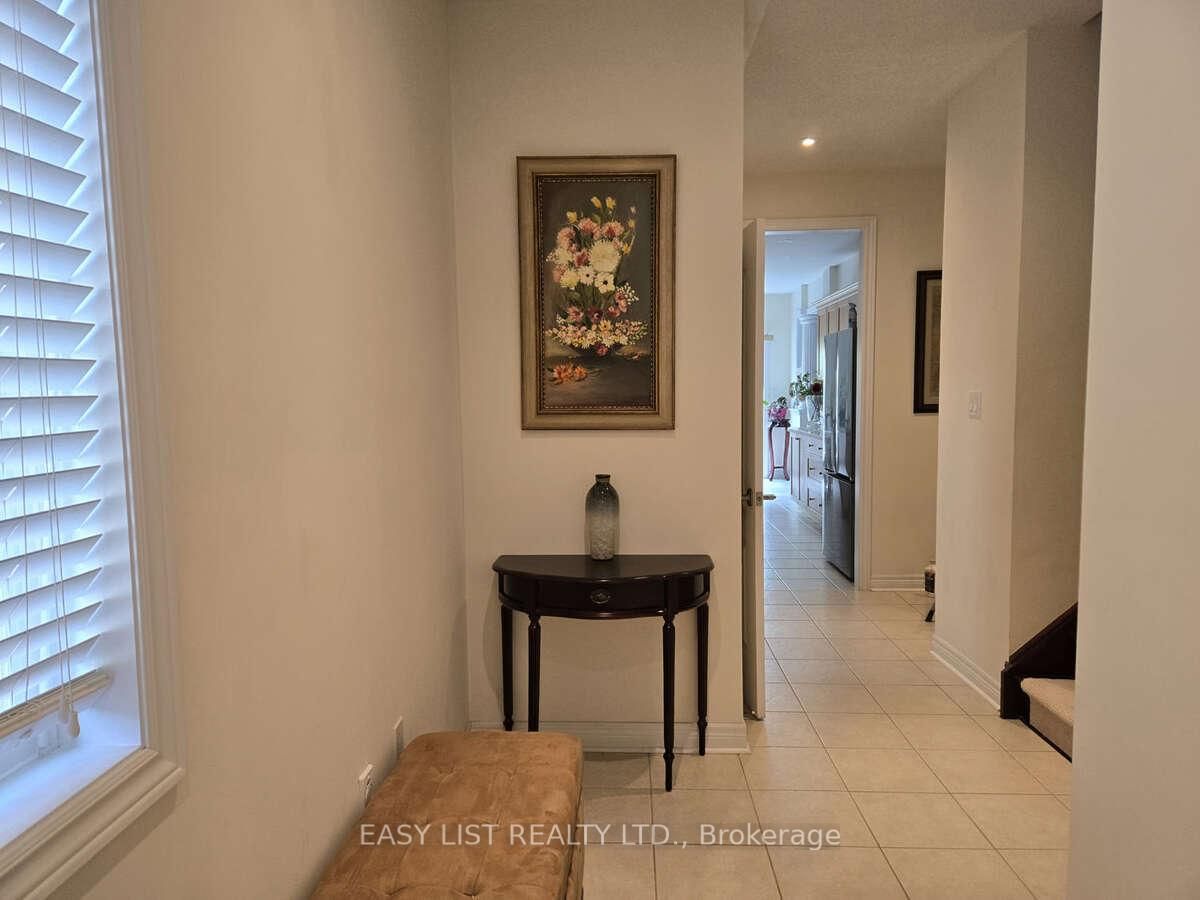 171 Stonebriar Drive • Vaughan, ON photo 5