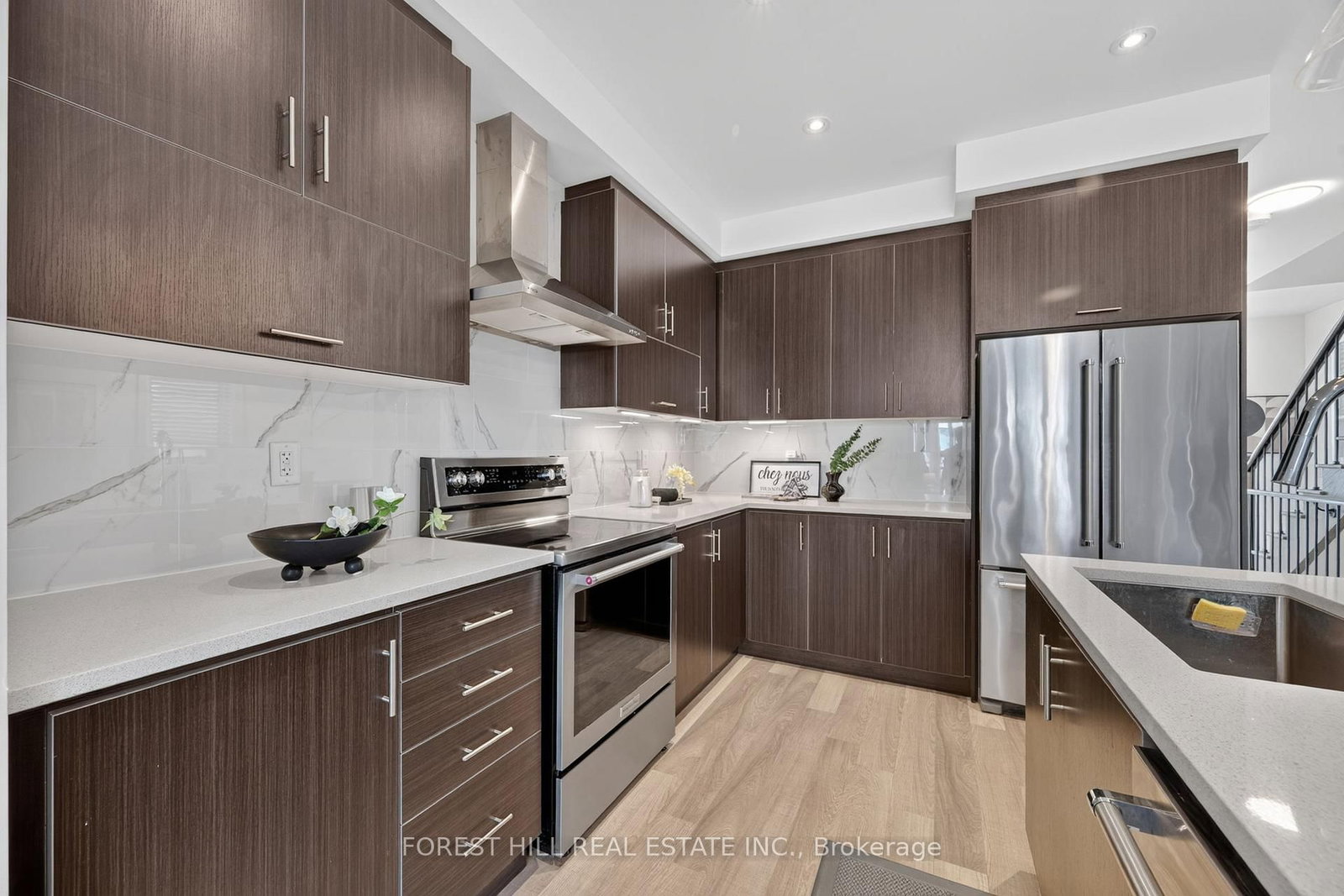 96 Salterton Circle • Vaughan, ON photo 14