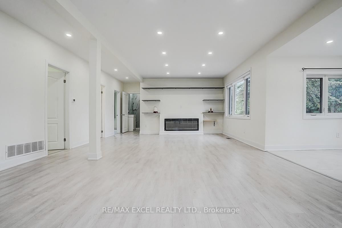 12986 Highway 48 • Whitchurch-Stouffville, ON photo 14