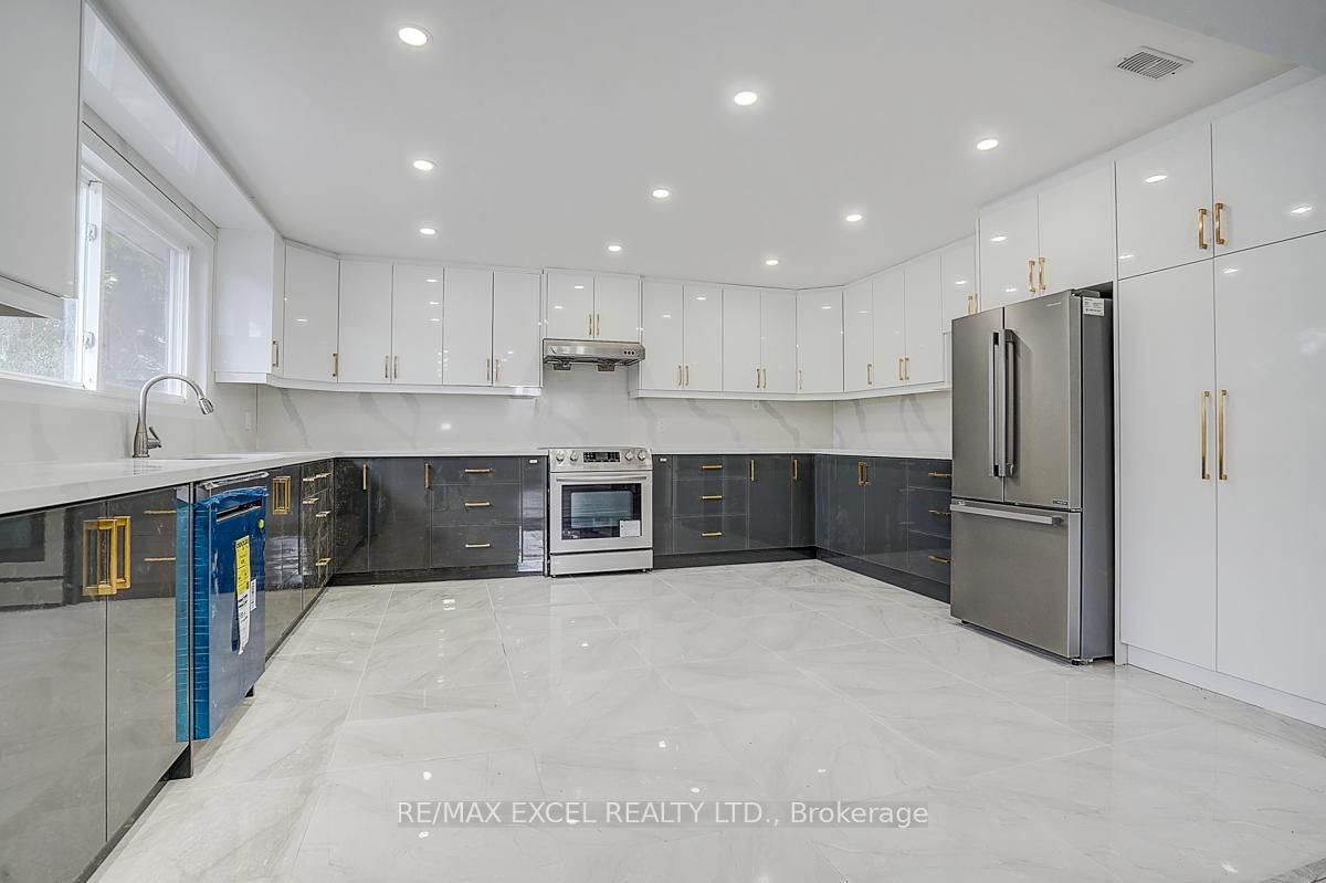 12986 Highway 48 • Whitchurch-Stouffville, ON photo 31
