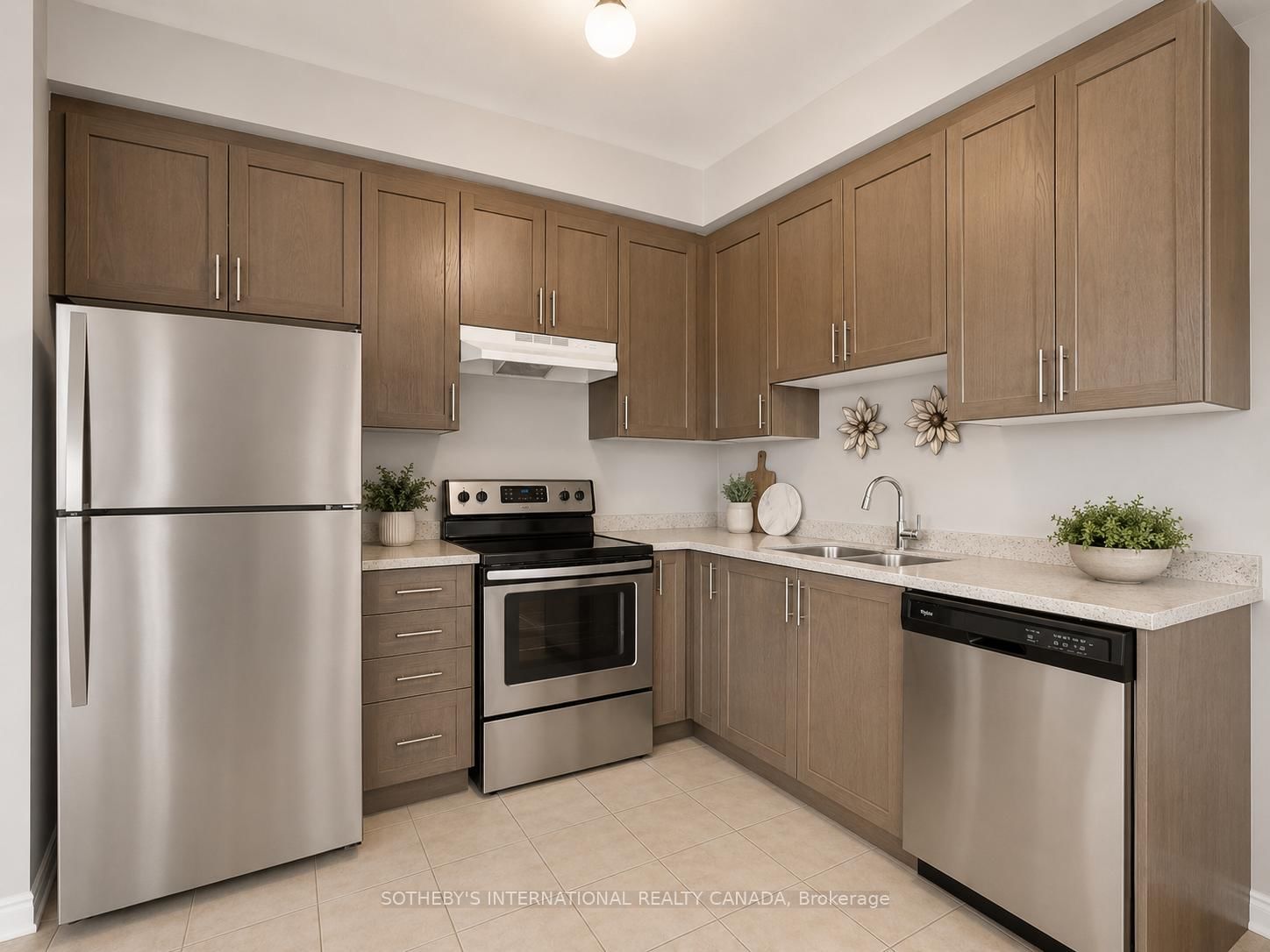 71 Daniele Crescent • Bradford West Gwillimbury, ON photo 5