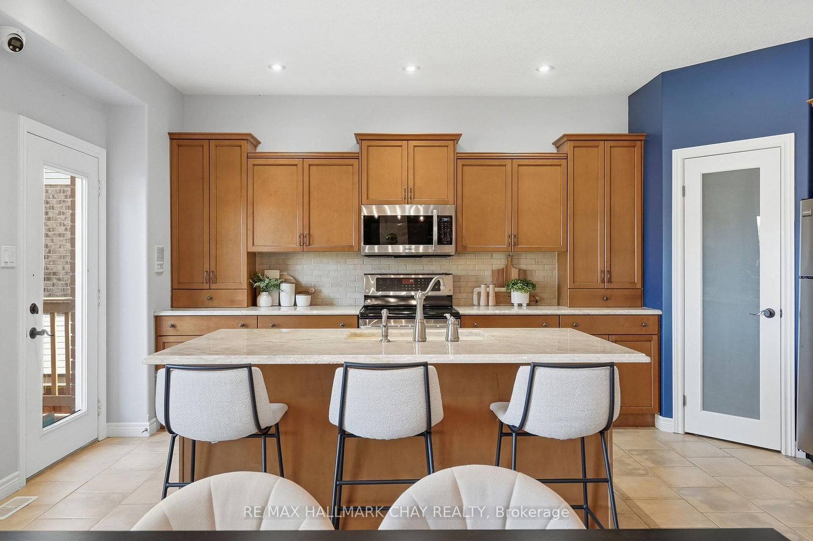 17 Armeda Clow Crescent • Essa, ON photo 17