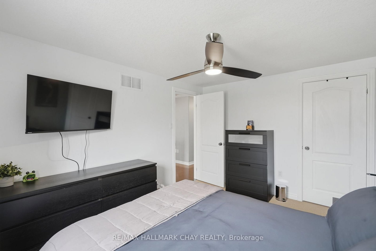 17 Armeda Clow Crescent • Essa, ON photo 30