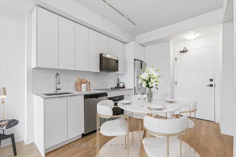 2027 - 498 Caldari Road
