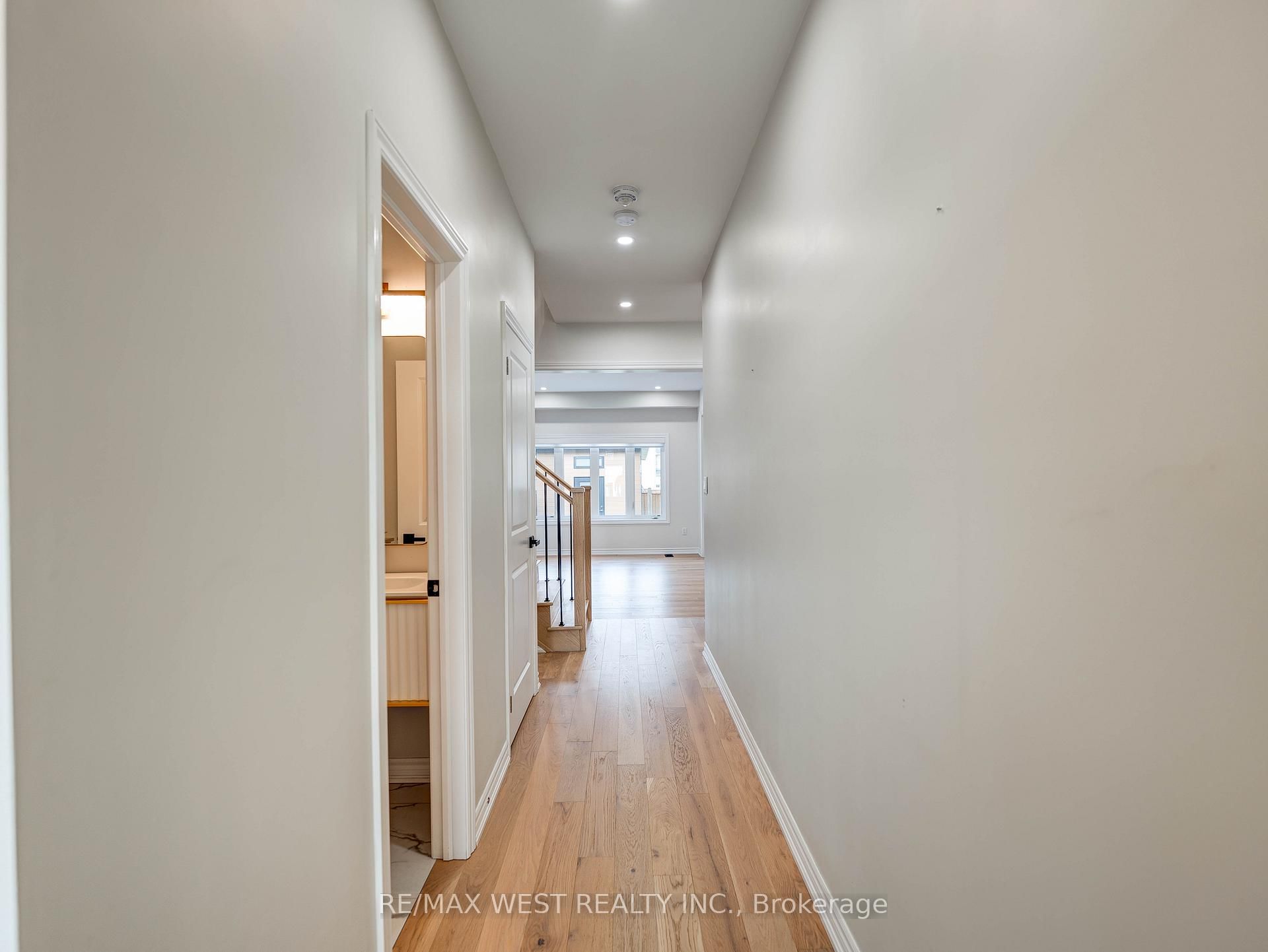 1525 Prentice Road