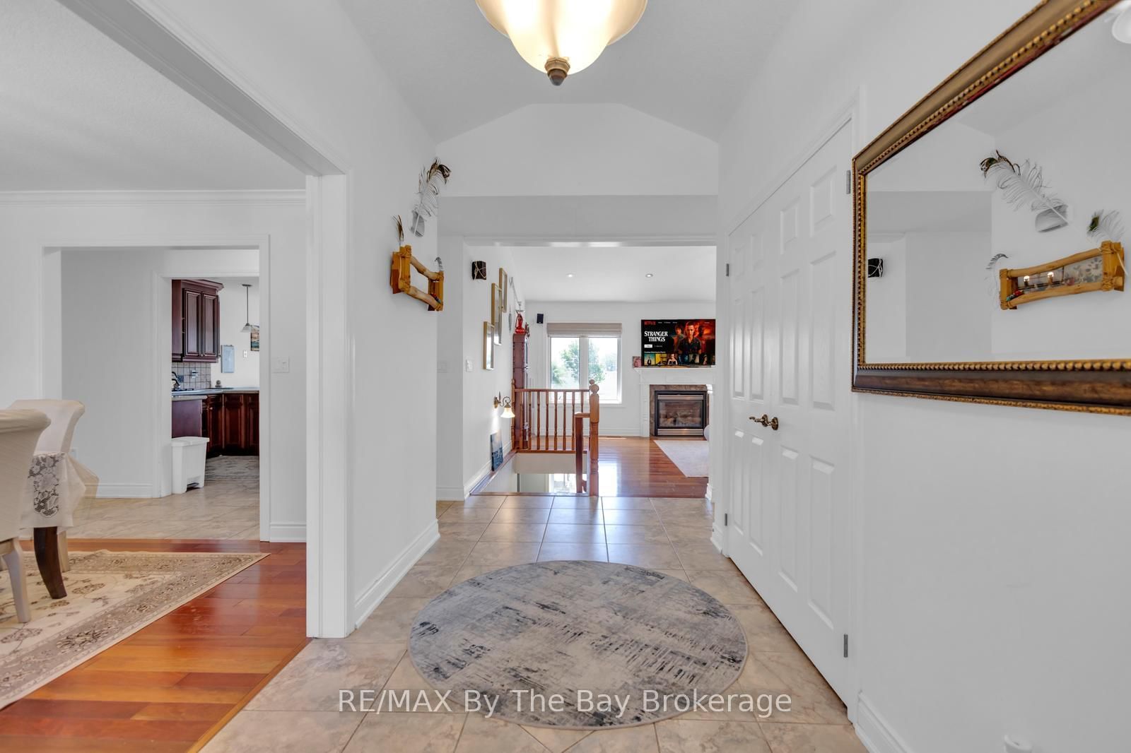2569 Lockhart Road • Innisfil, ON photo 4