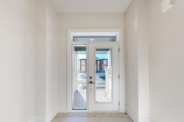 44 Schmeltzer Crescent