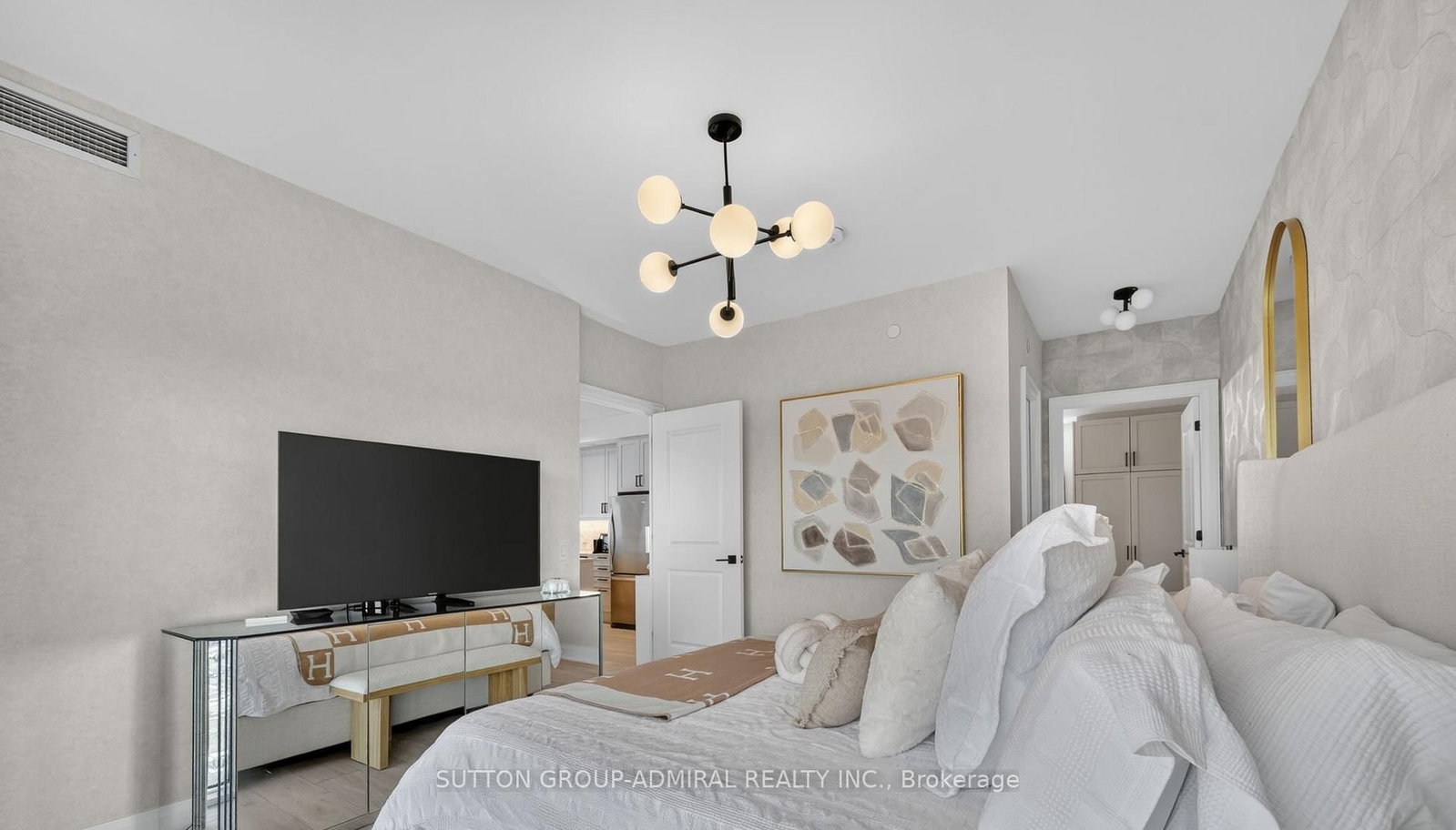 10 Gatineau Drive • #1206W • Vaughan, ON photo 11