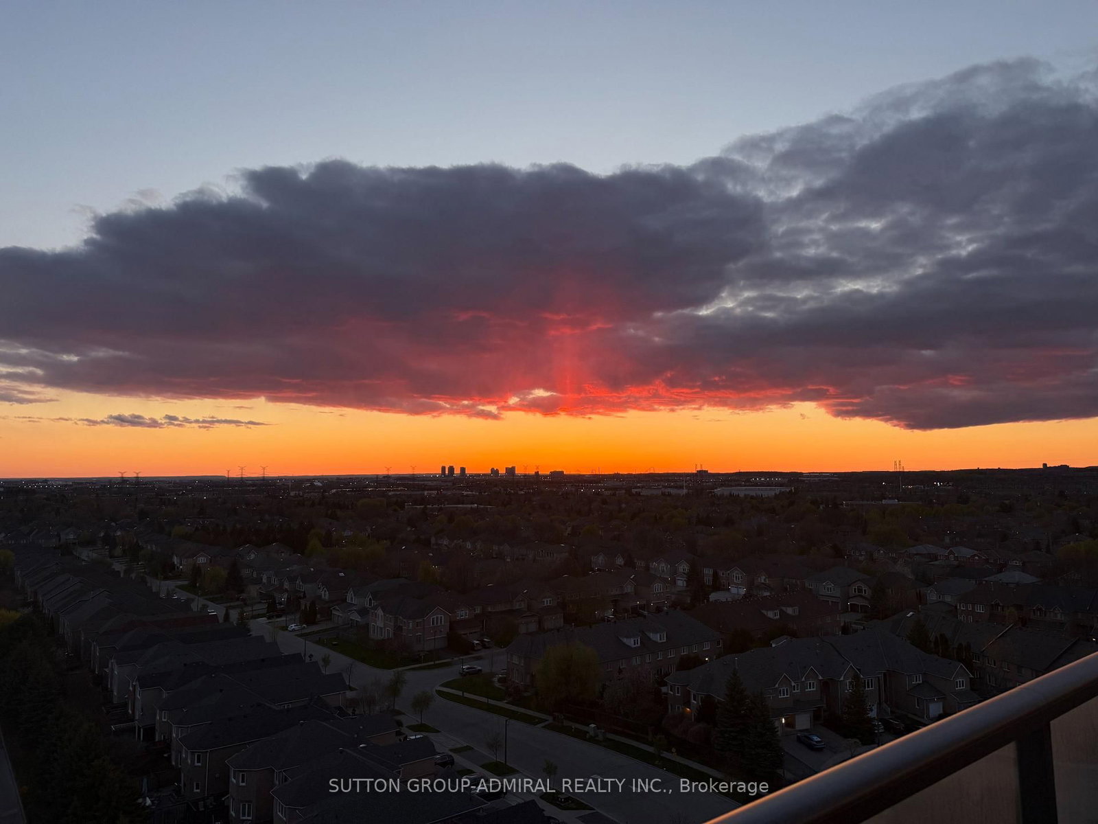 10 Gatineau Drive • #1206W • Vaughan, ON photo 14