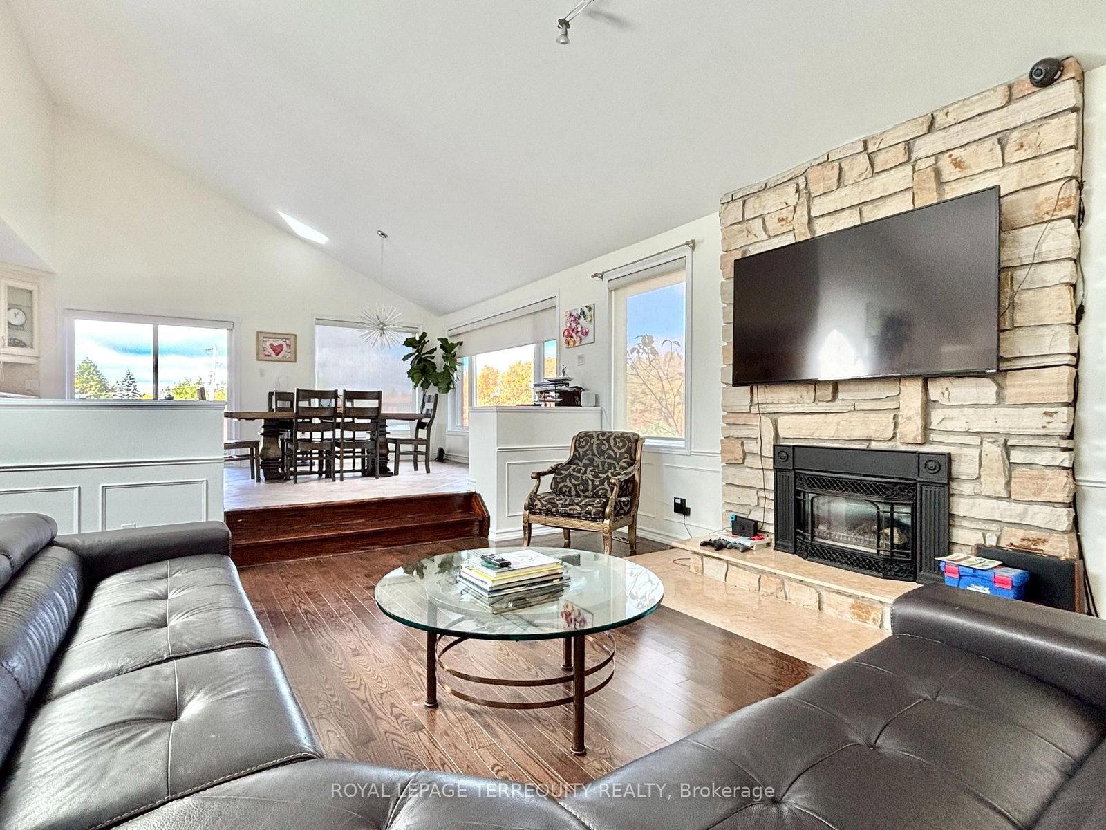 1041 15 Side Road • New Tecumseth, ON photo 28