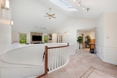 1041 15 Side Road • New Tecumseth, ON photo 9
