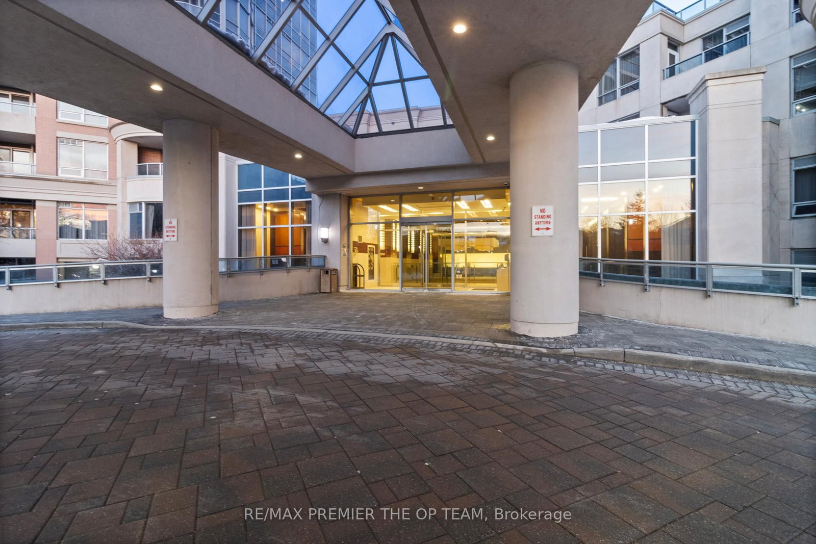 23 Cox Boulevard • #1077 • Markham, ON photo 4