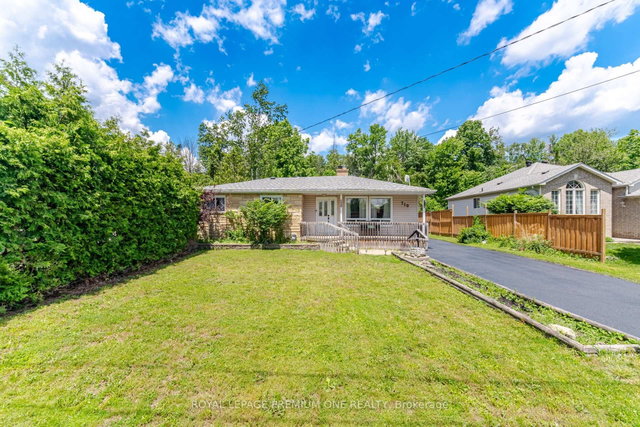 710 Rose Lane