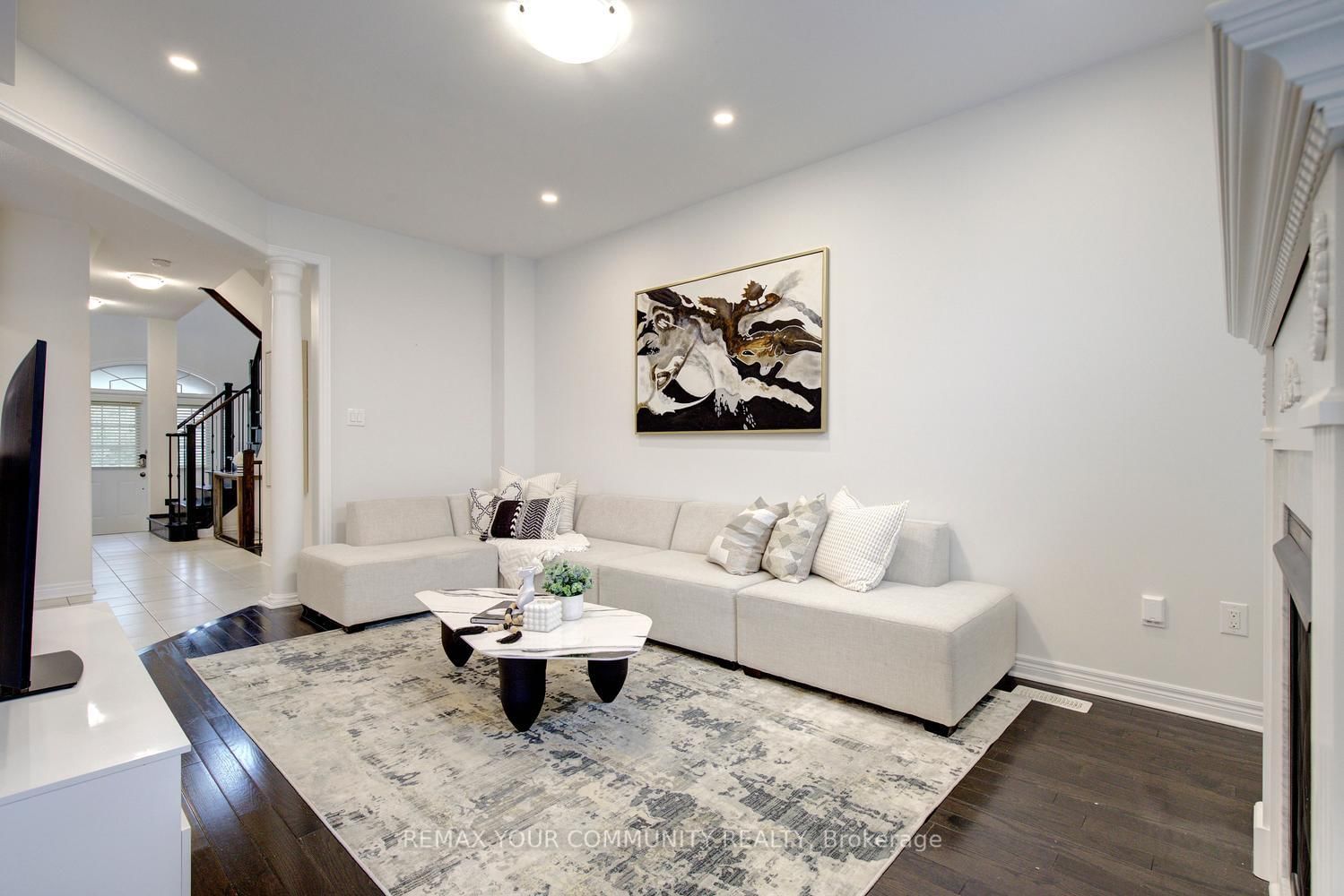 378 Lauderdale Drive • Vaughan, ON photo 11
