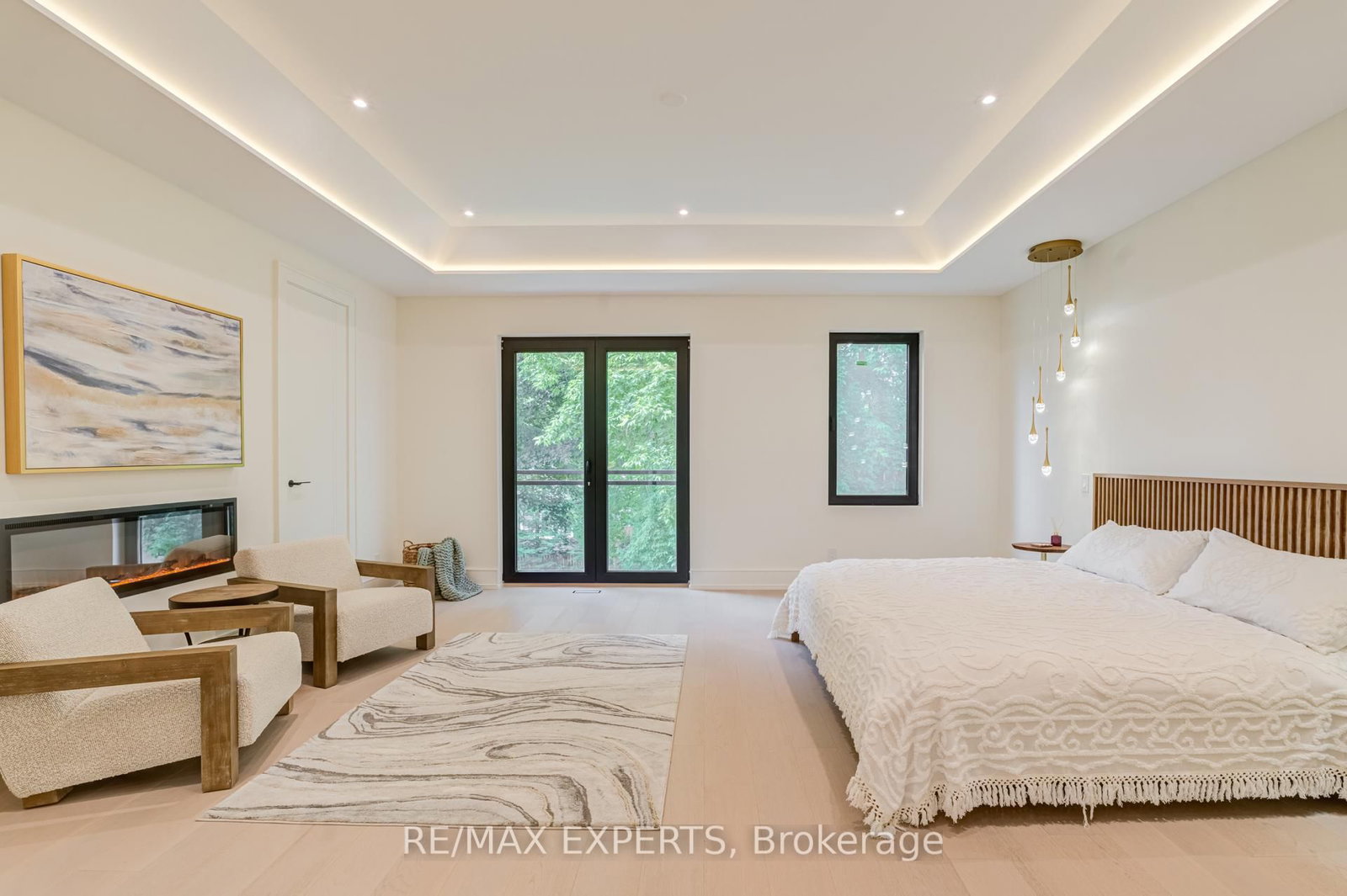 84 Mosley Street • Aurora, ON photo 22