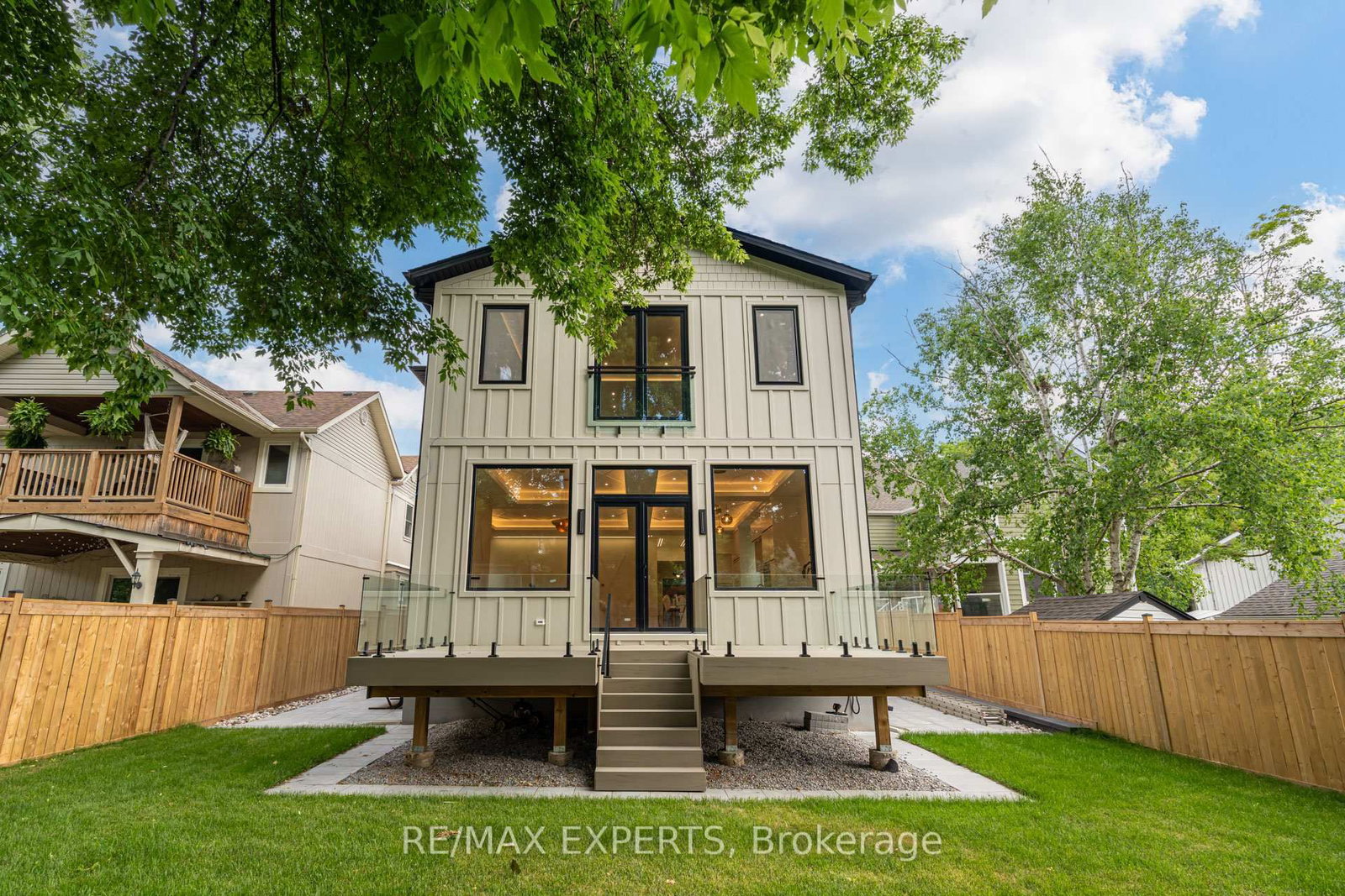 84 Mosley Street • Aurora, ON photo 41