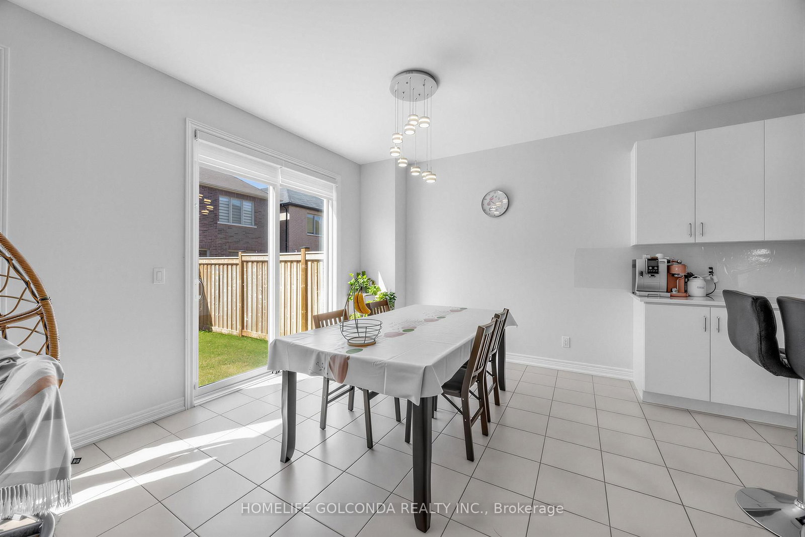 35 sprucedale Sprucedale Way • Whitchurch-Stouffville, ON photo 16
