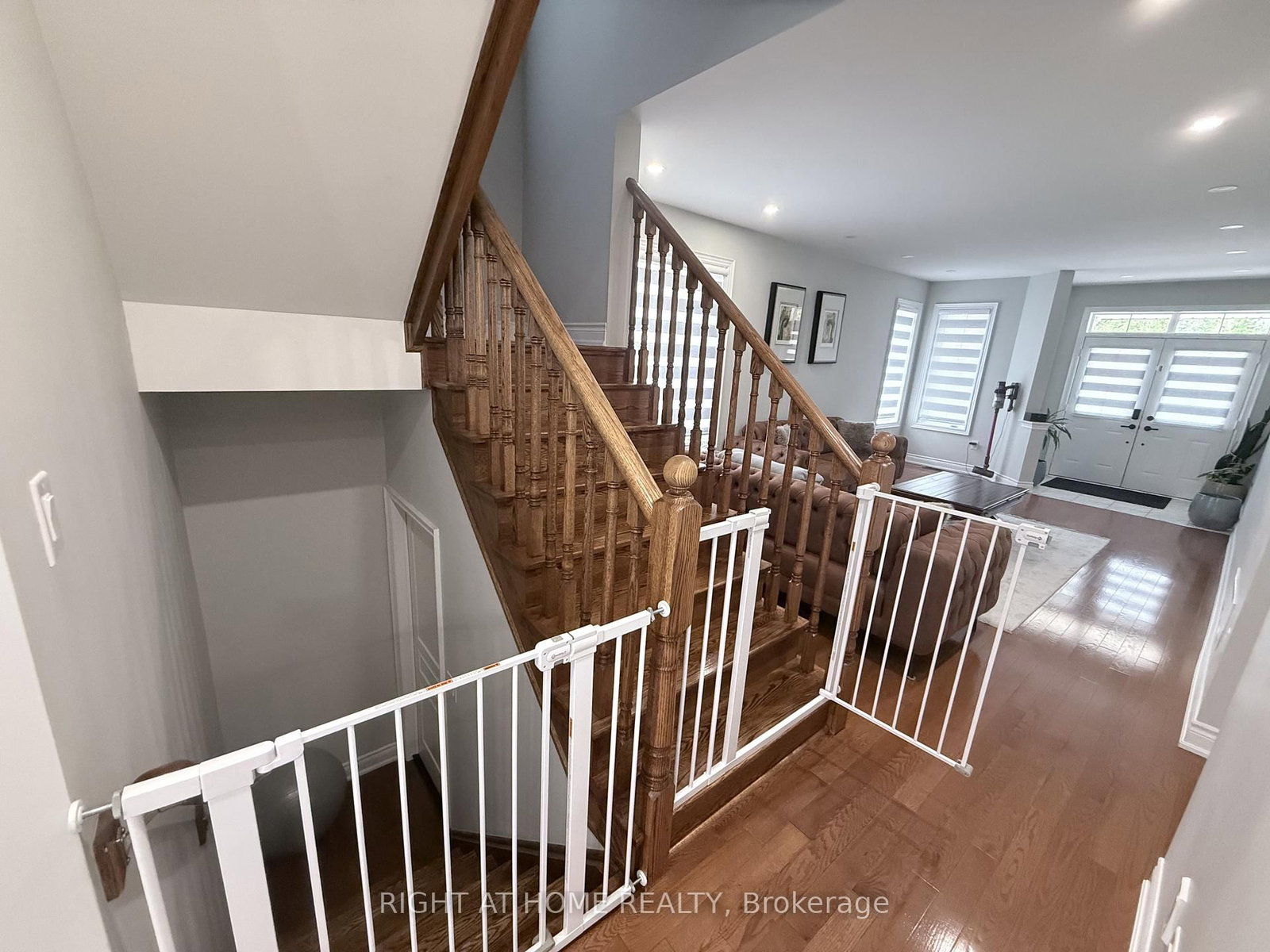 131 KILLINGTON Avenue • Vaughan, ON photo 18
